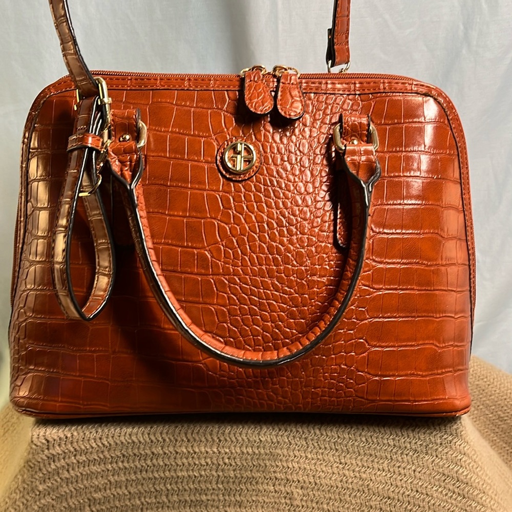 Giani Bernini Rust colored purse